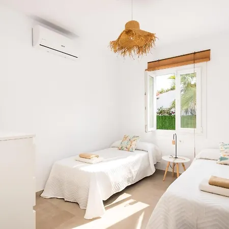 Ferienhaus Mit Privatpool Fuer 6 Personen Ca 181 Qm In Cap D'artrutx, Menorca Suedkueste Von Menorca * Cala'N Bosch (Menorca)